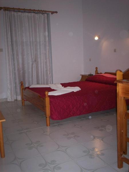Meltemi Rooms And Apartments Finikounta Exterior foto